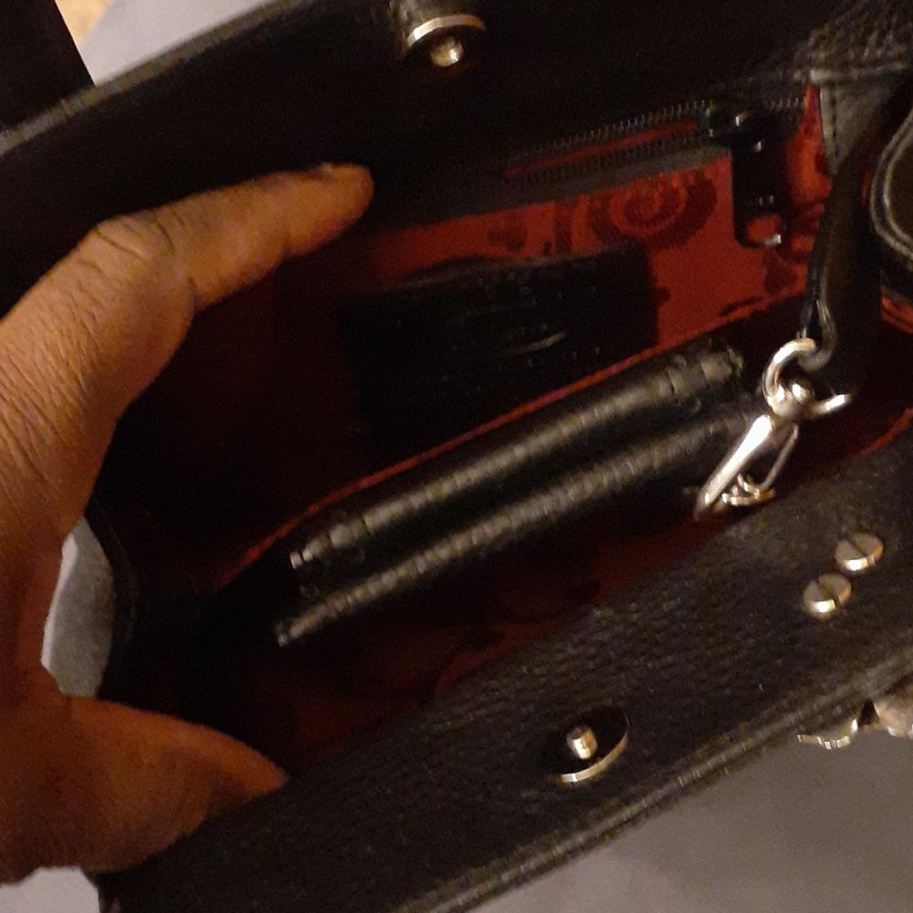 Black Women’s Leather Handbag with Floral Accent - Picture 2 of 10